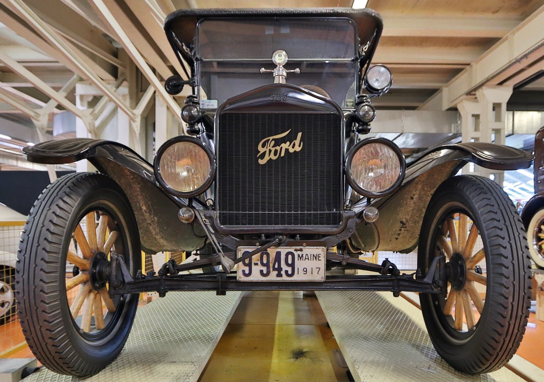 Henry Ford a mzda v jeho podnikoch